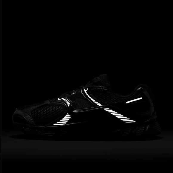 Nike V5 RNR - Picture 8 of 10